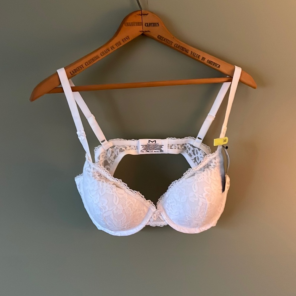 NWT Maidenforn wired white Lacey lightly padded bra size 36B